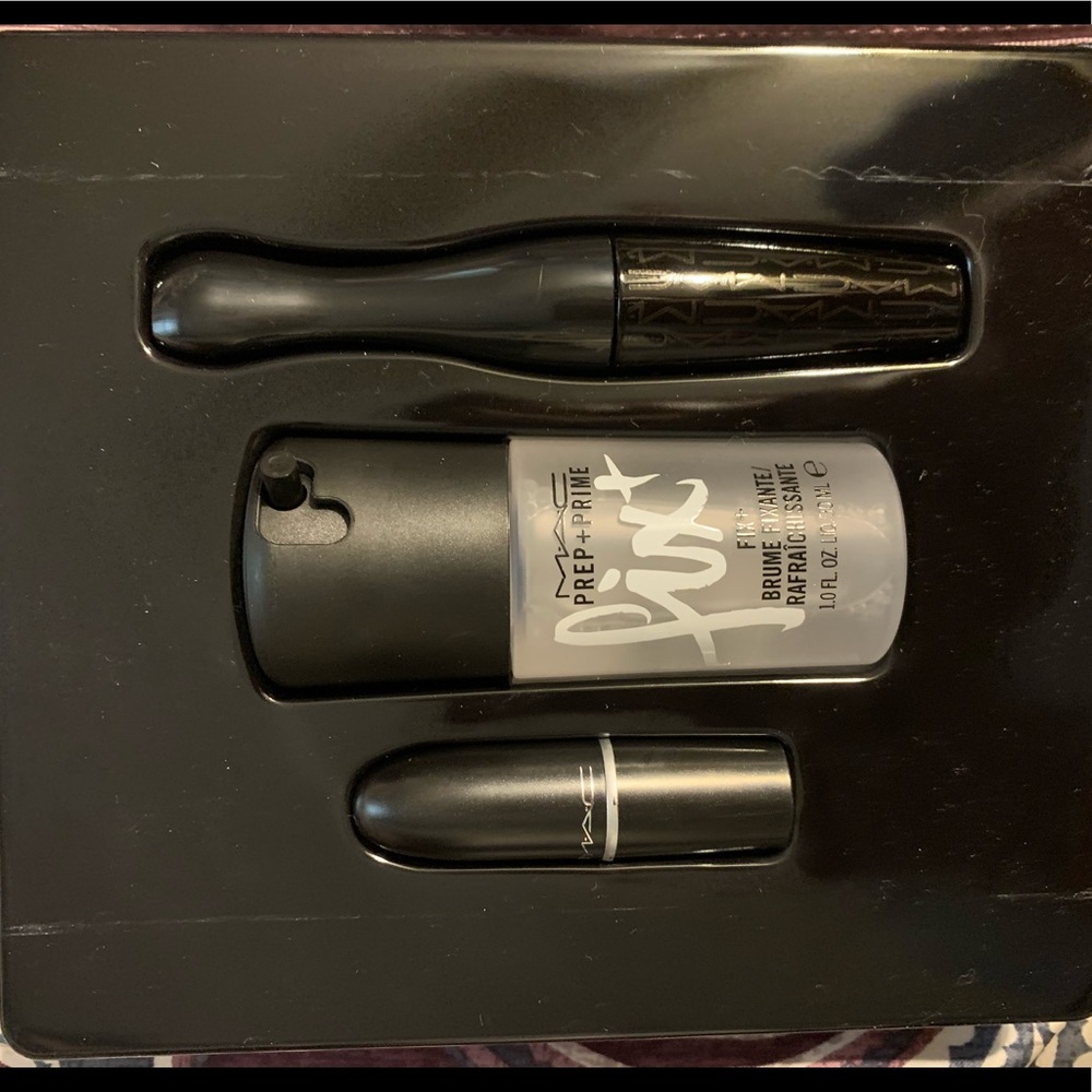 Mac Makeup Kit